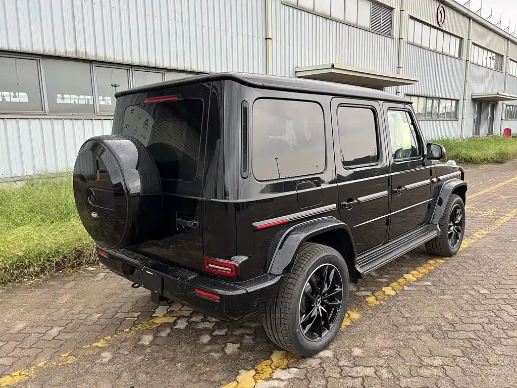 Mercedes-Benz G-Class — миниатюра 16