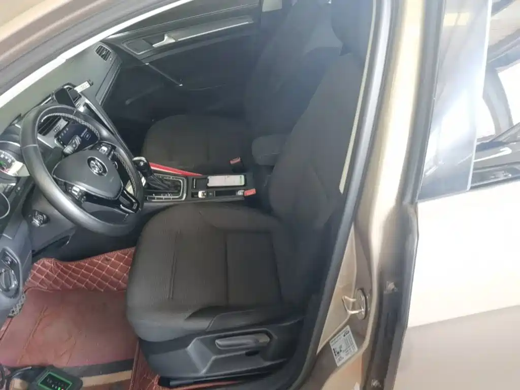 Volkswagen Golf — миниатюра 15