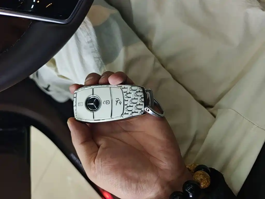Mercedes-Benz E-Class New Energy — миниатюра 17