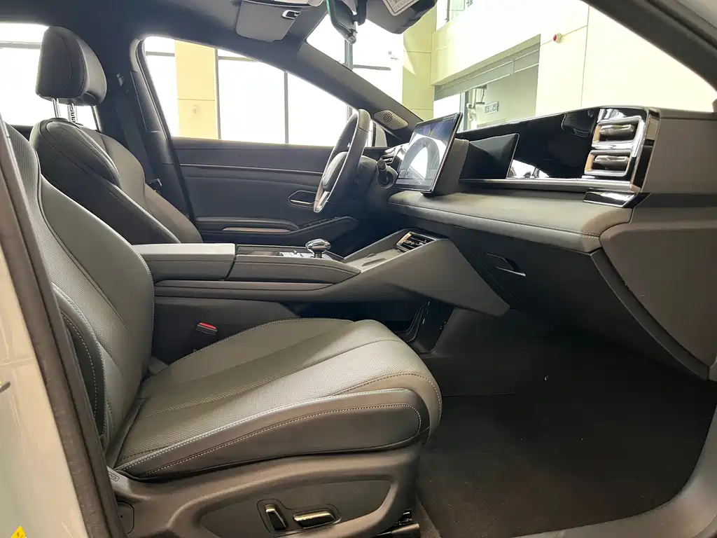 BYD Qin L — миниатюра 8