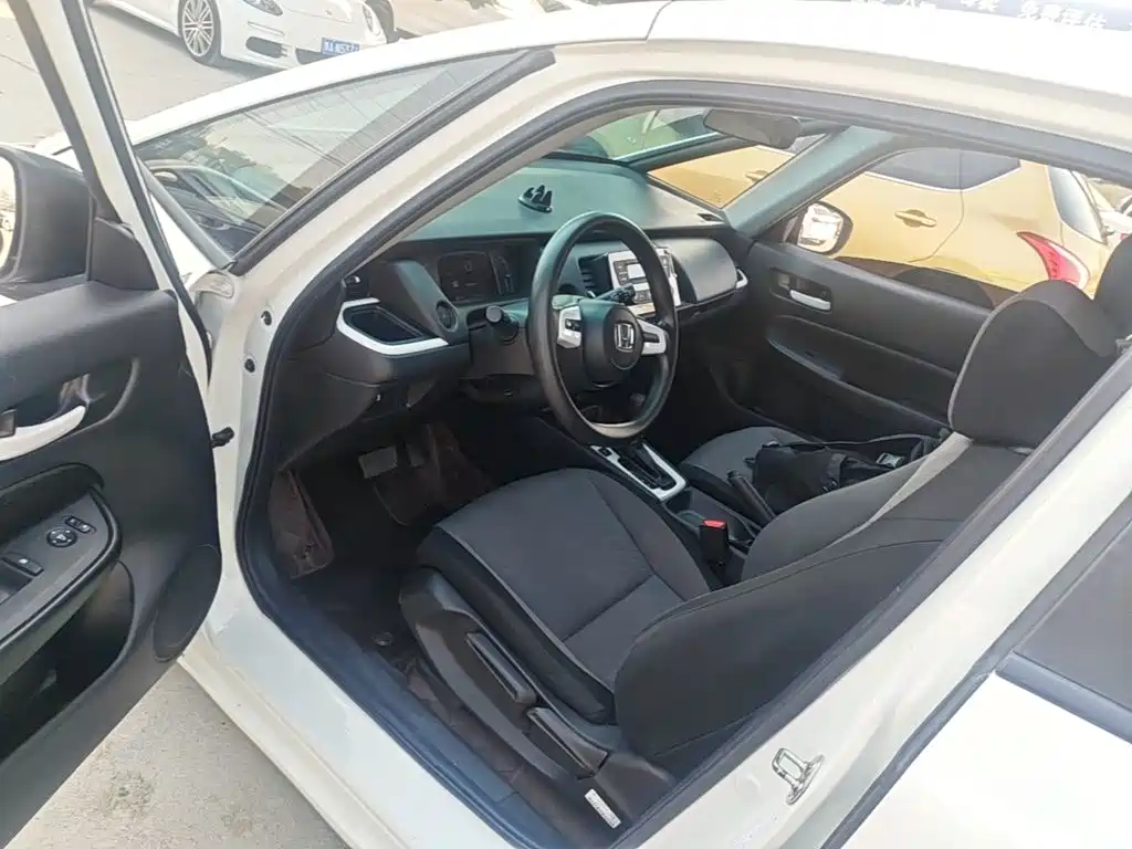Honda Fit — миниатюра 16
