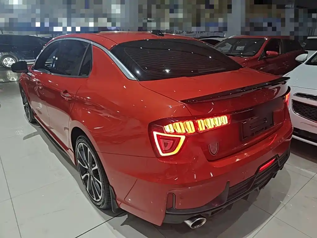 Lynk & Co 03 — миниатюра 5