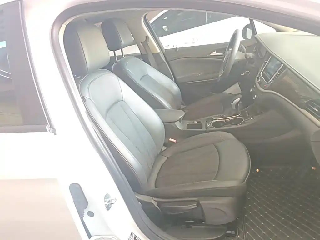 Buick Verano — миниатюра 25