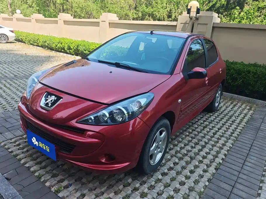 Peugeot 207 2014
