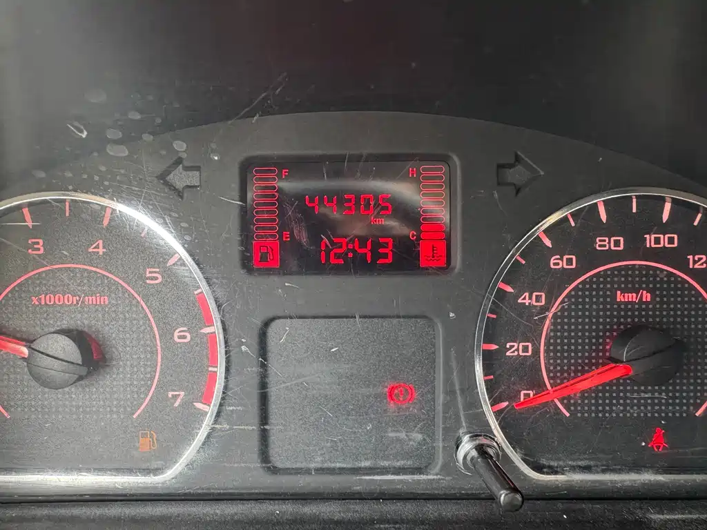 Wuling Rongguang S — миниатюра 6