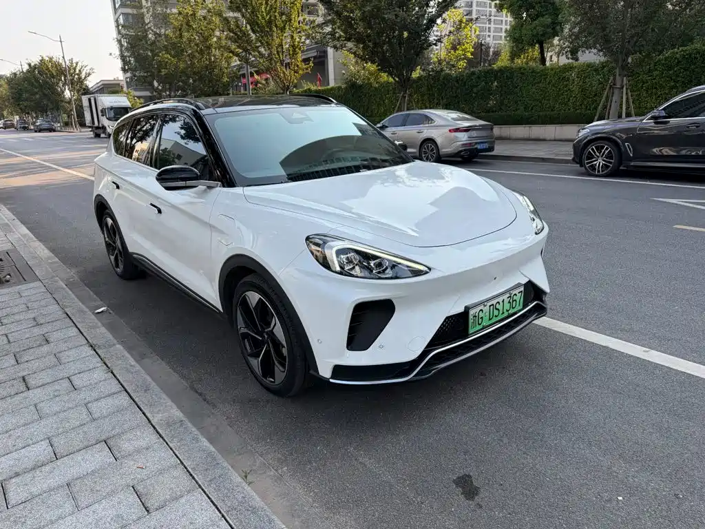 ARCFOX Alpha T — миниатюра 2