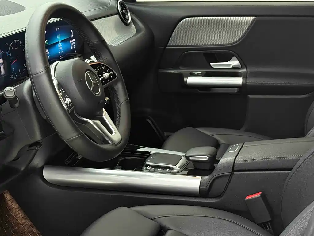 Mercedes-Benz GLA — миниатюра 20