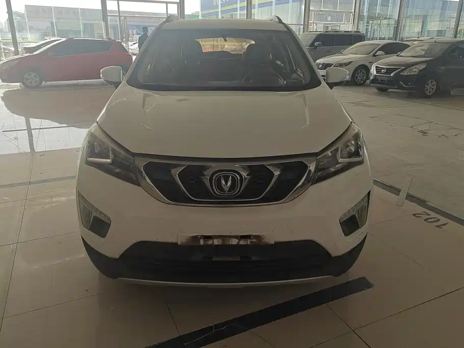 Changan CS15 — миниатюра 2