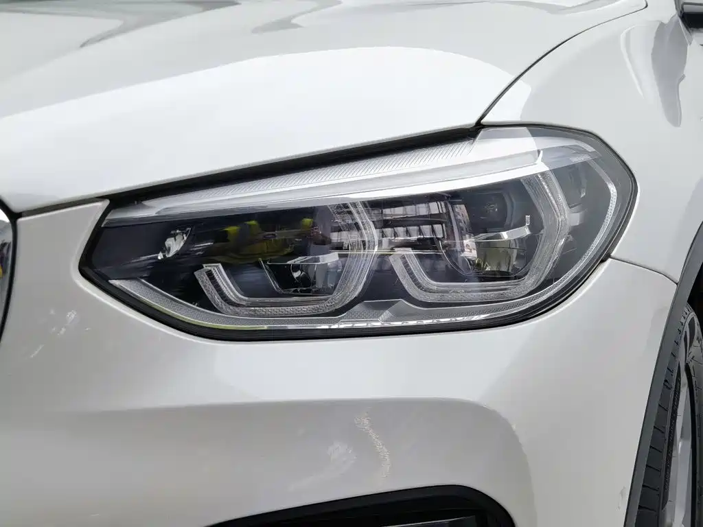BMW X3 — миниатюра 7