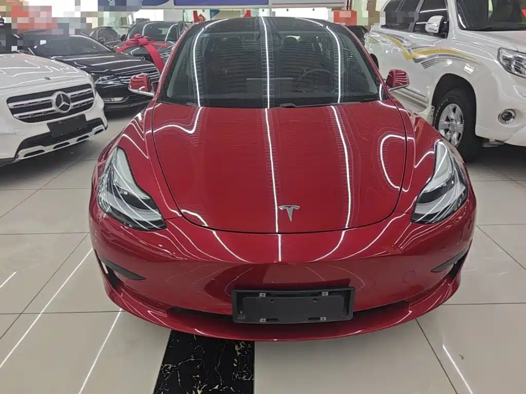 Tesla Model 3 — миниатюра 3