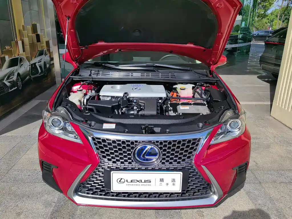 Lexus CT — миниатюра 6