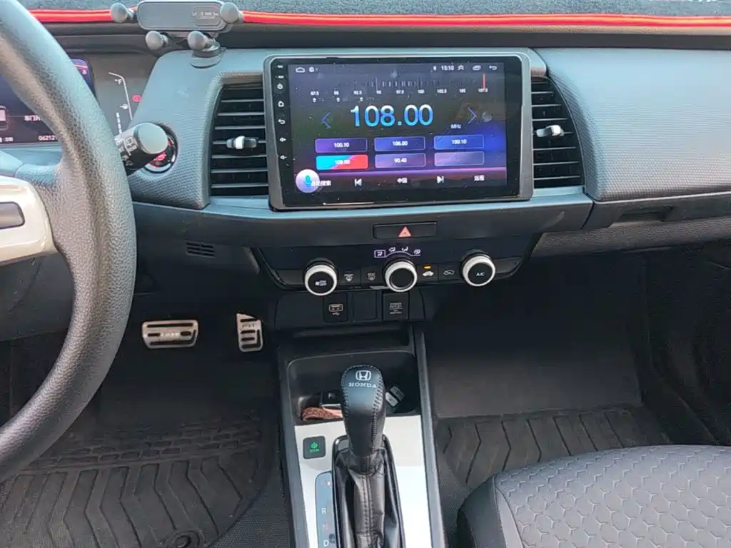 Honda Fit — миниатюра 13
