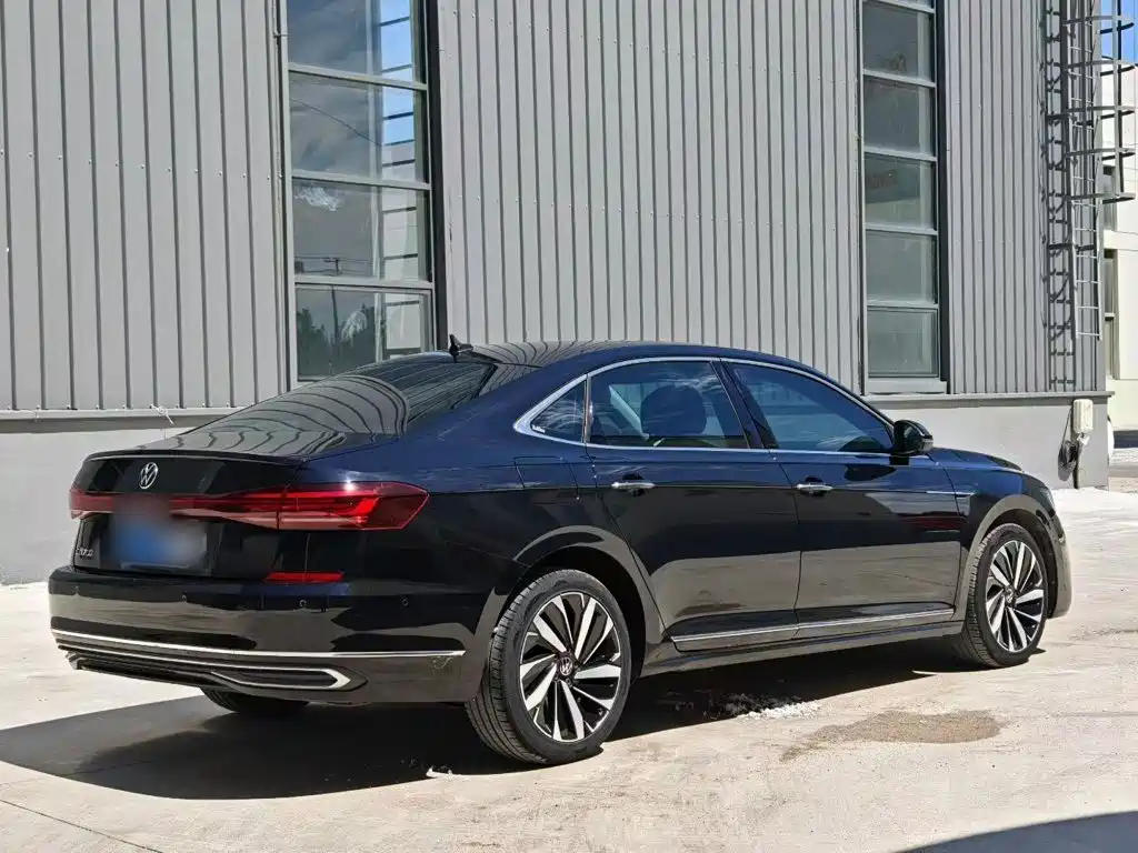 Volkswagen Passat — миниатюра 7