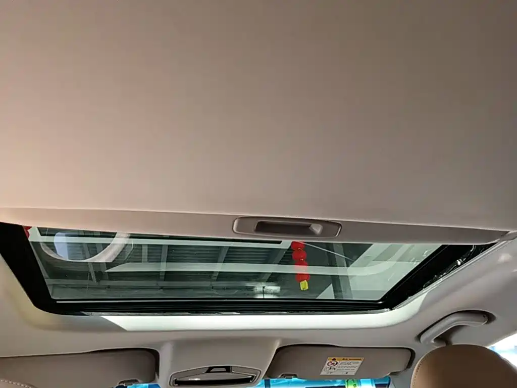 Geely L HiP — миниатюра 18
