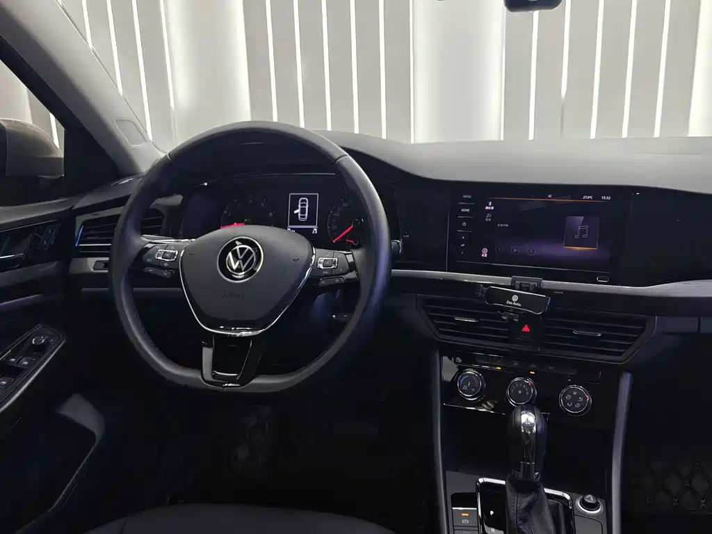 Volkswagen Bora — миниатюра 12