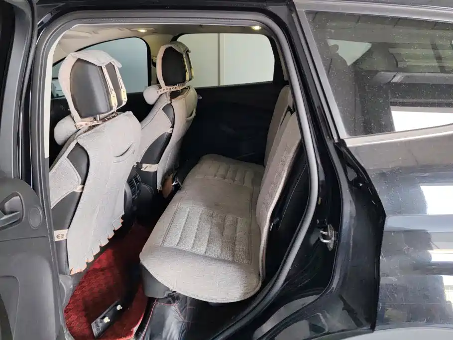 Ford Kuga — миниатюра 11