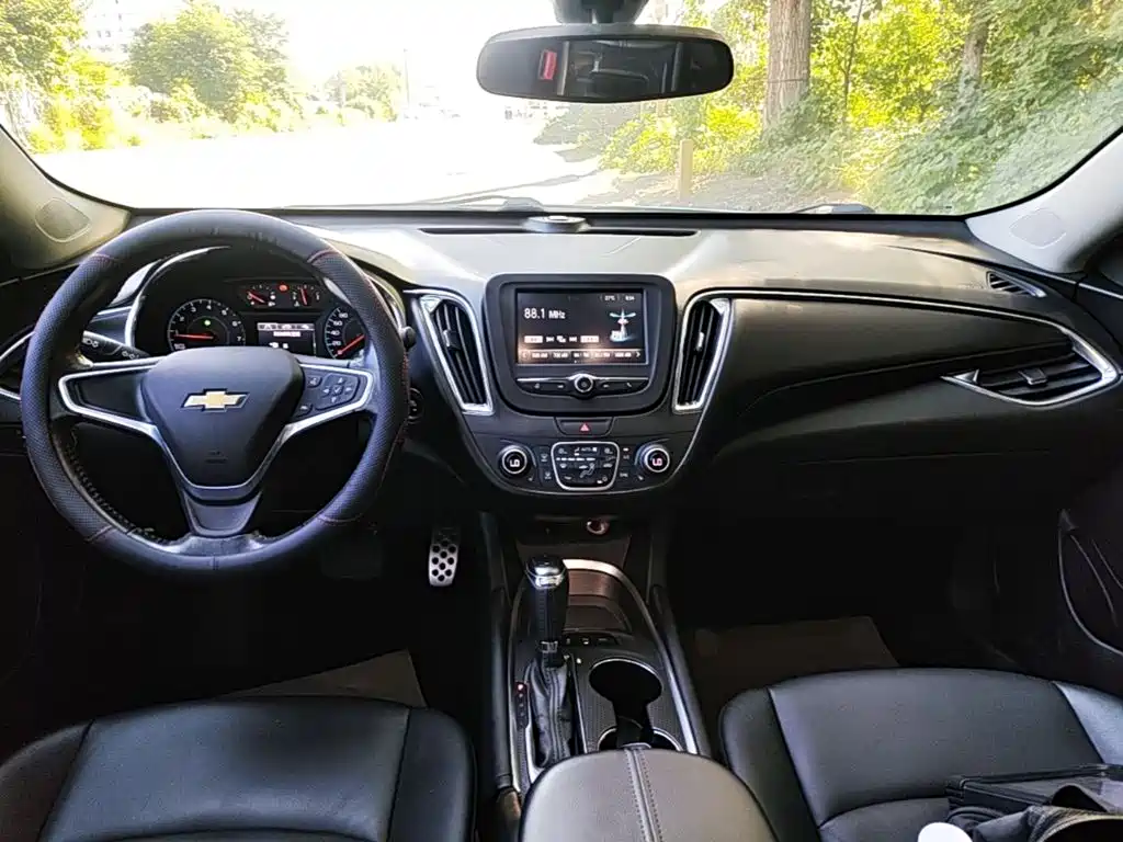 Chevrolet Malibu XL — миниатюра 10