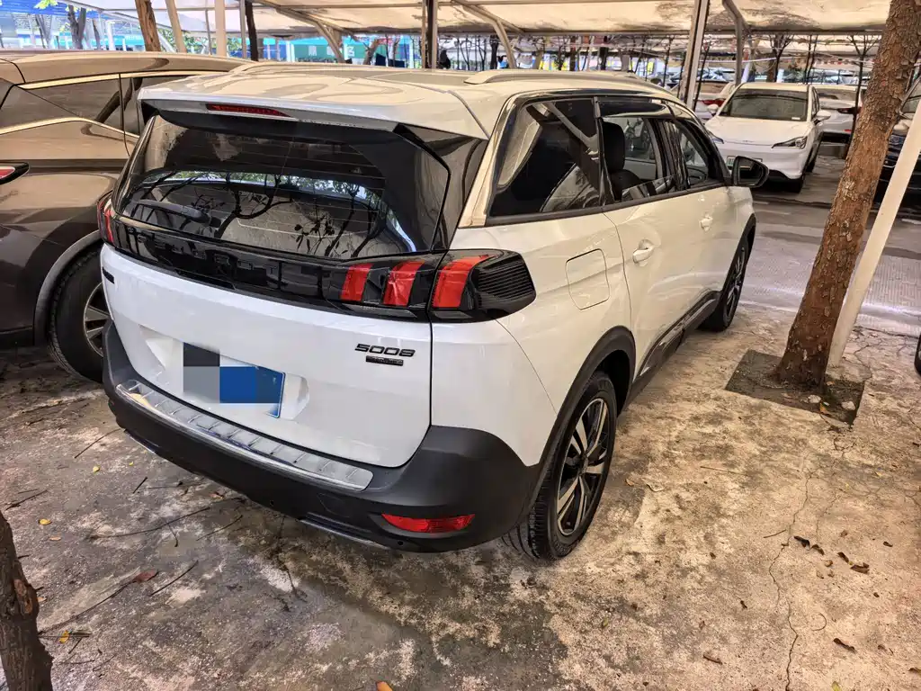Peugeot 5008 — миниатюра 14