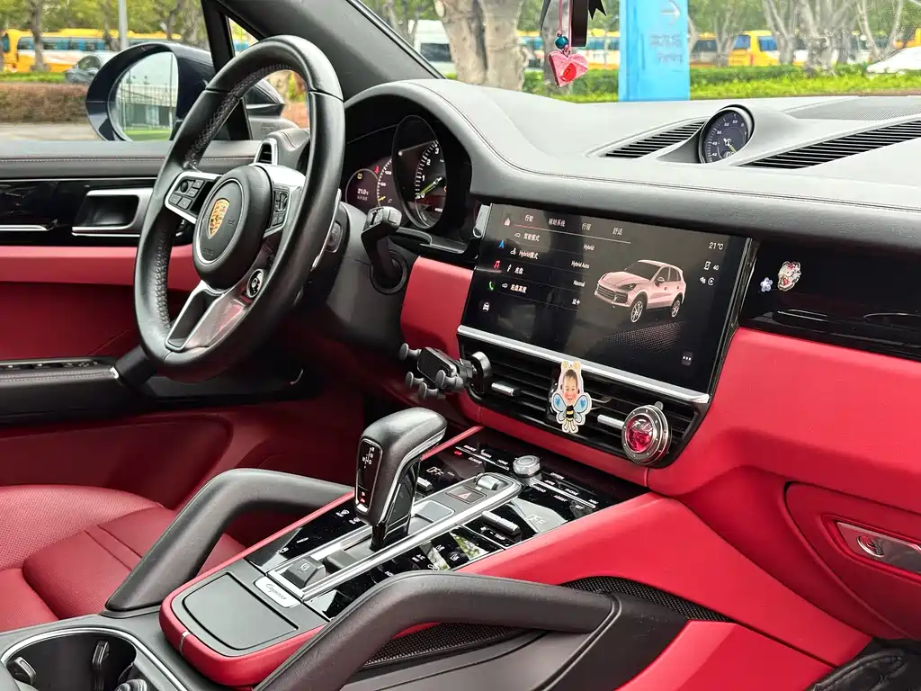 PORSCHE CAYENNE NEW ENERGY