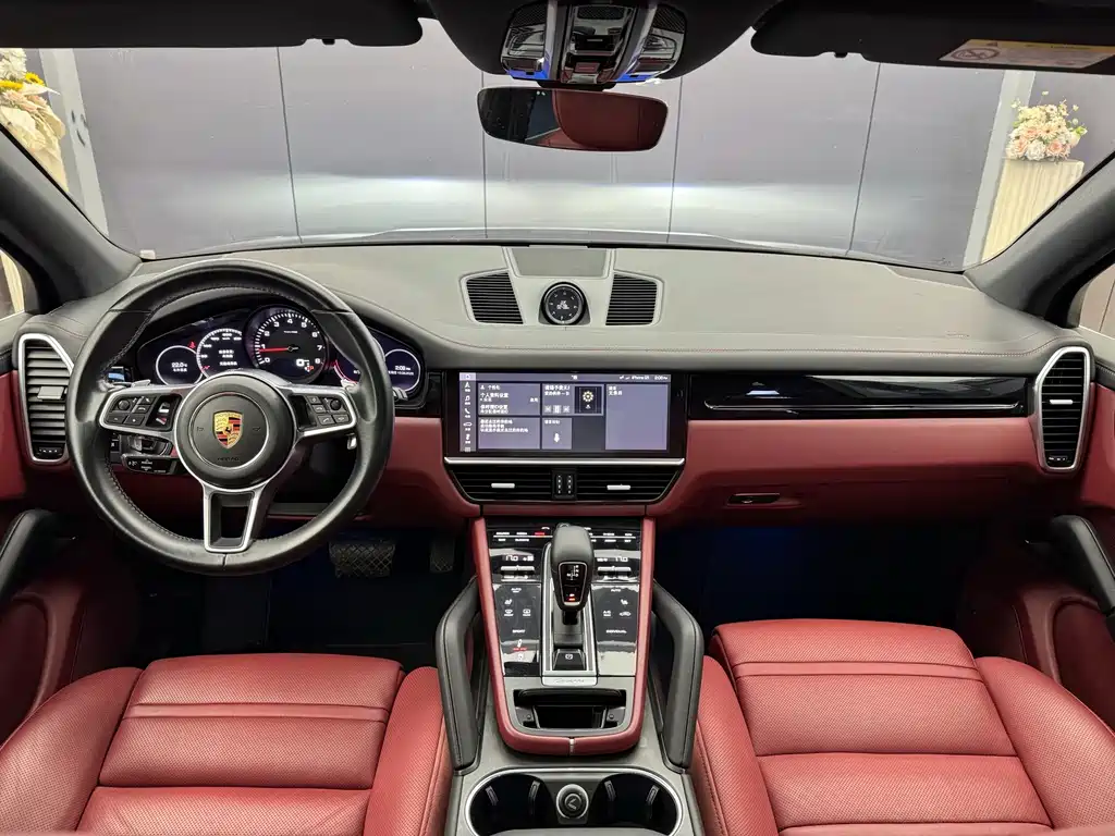 Porsche Cayenne — миниатюра 5