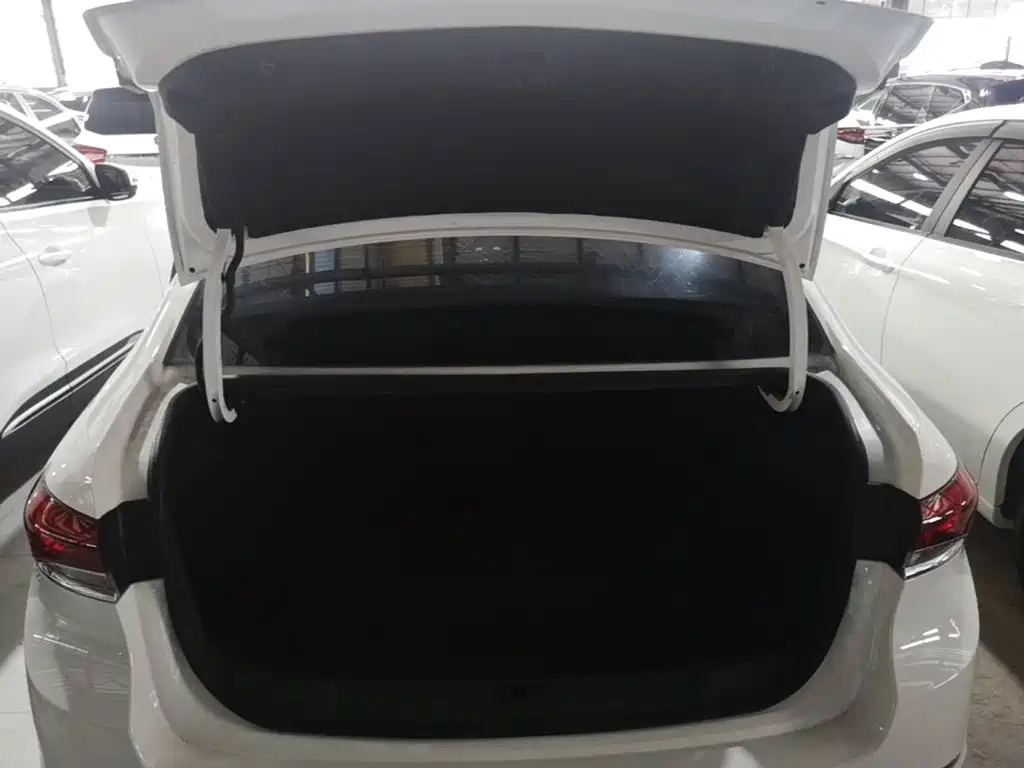 Buick Excelle — миниатюра 19