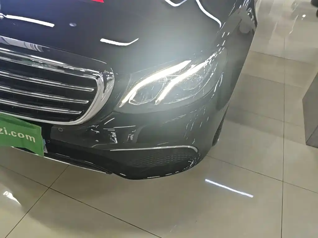 Mercedes-Benz E-Class — миниатюра 24