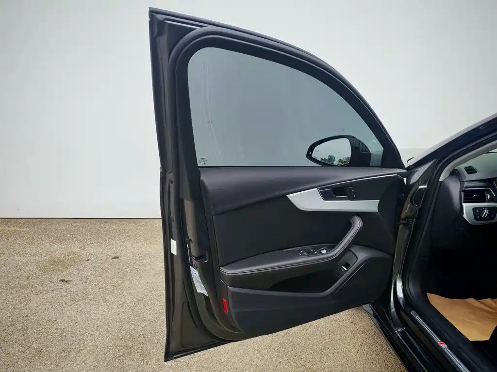 Audi A4L — миниатюра 12