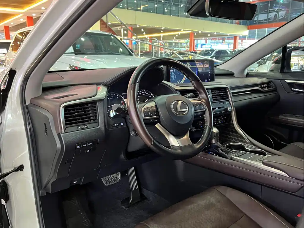 Lexus RX — миниатюра 7