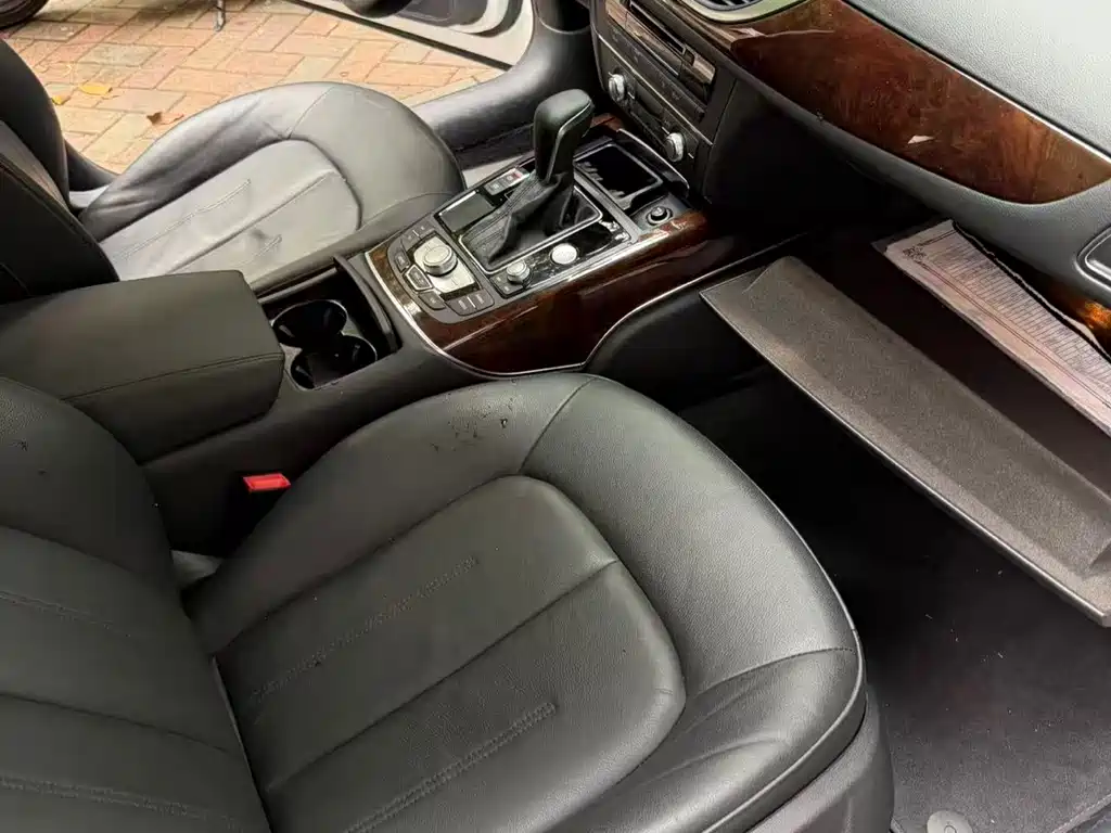 Audi A6L — миниатюра 5