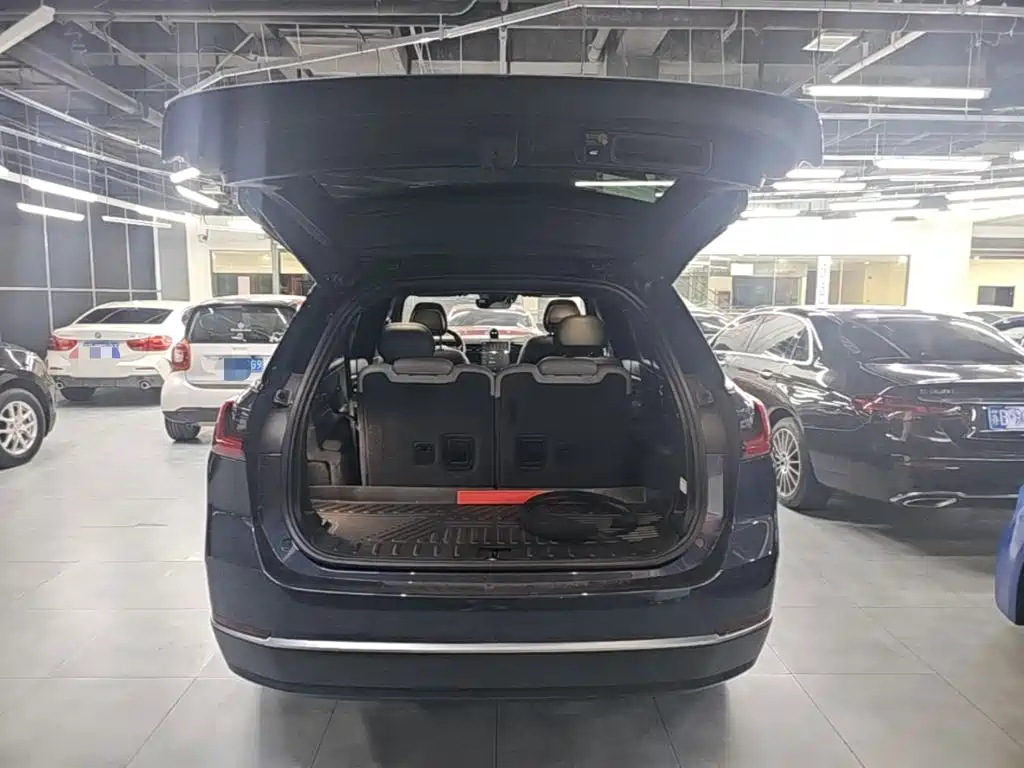 NIO ES8 — миниатюра 19