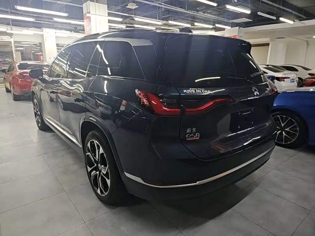 NIO ES8 — миниатюра 5