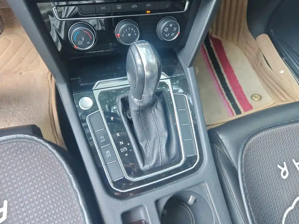 Volkswagen Magotan — миниатюра 7