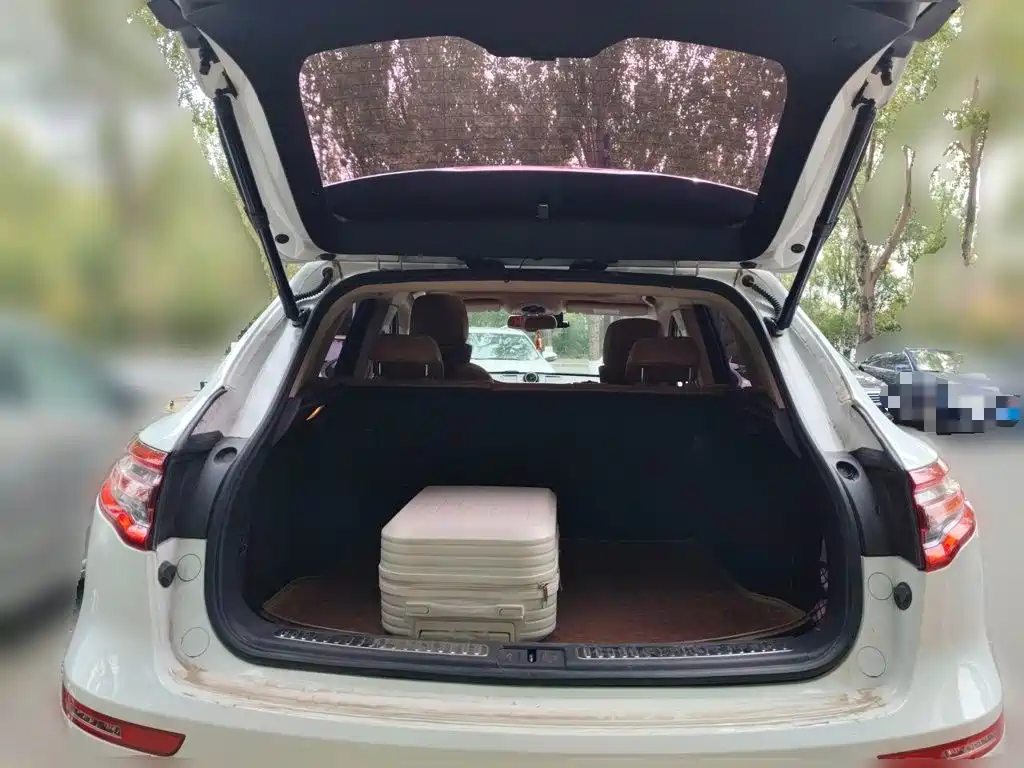 Zotye Zotye SR9 — миниатюра 15