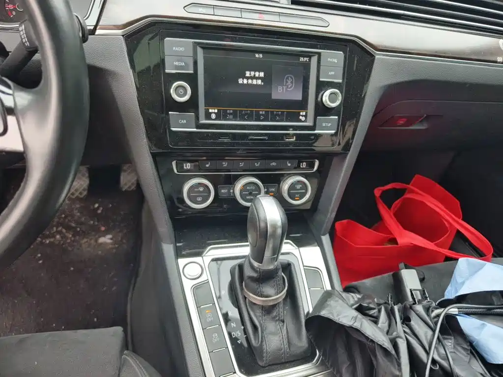 Volkswagen Magotan — миниатюра 6