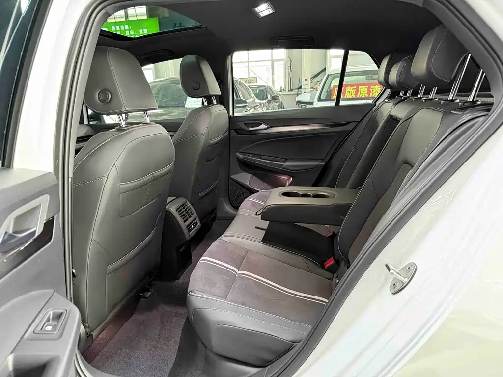 Volkswagen Golf — миниатюра 15