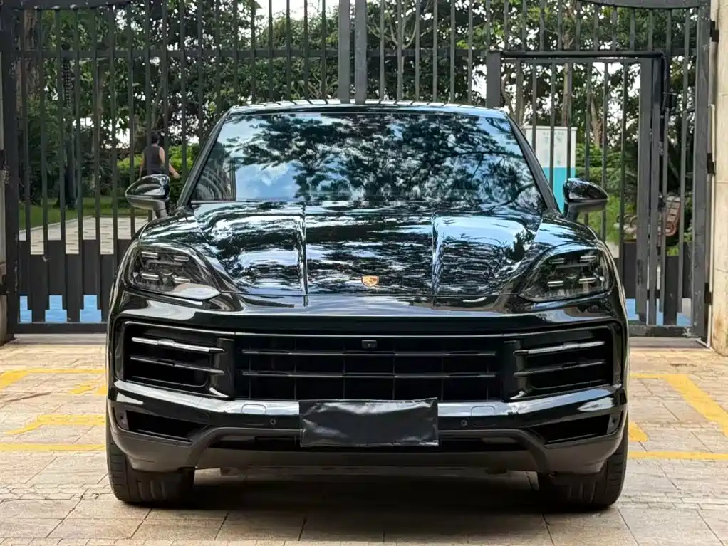 Porsche Cayenne — миниатюра 3