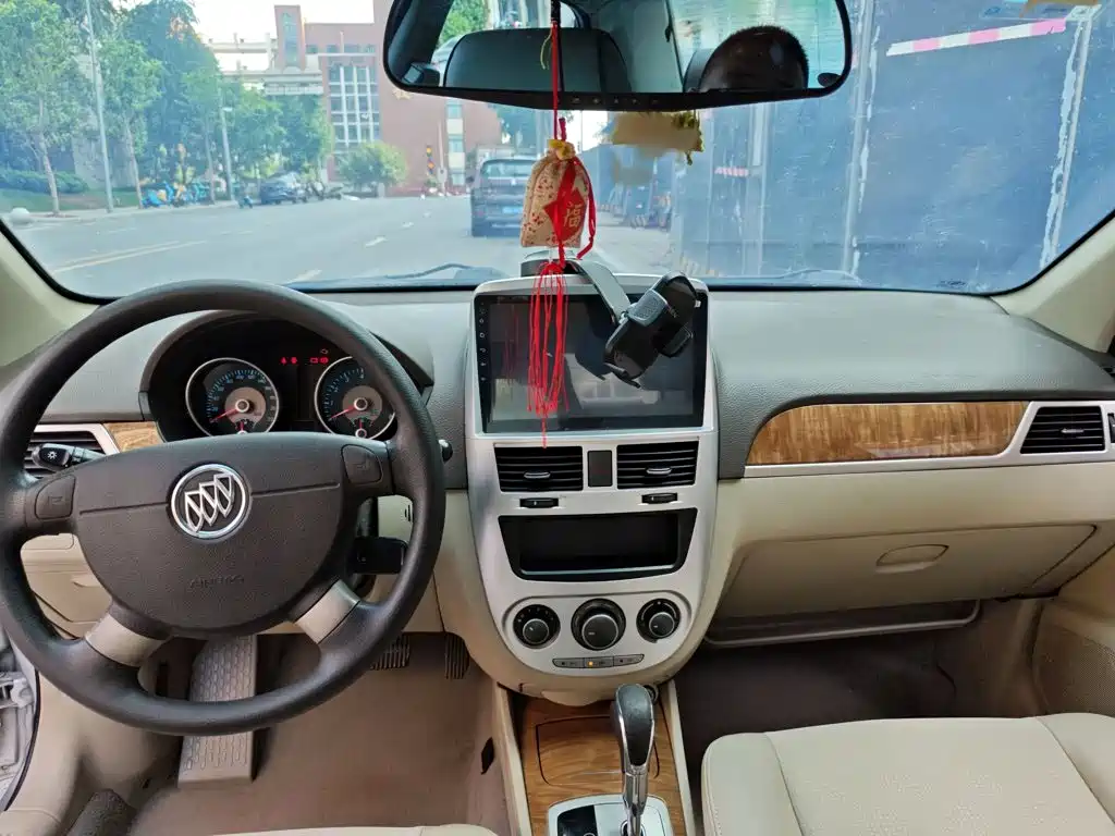Buick Excelle — миниатюра 15