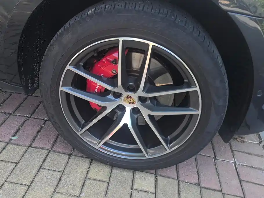 Porsche Macan — миниатюра 6