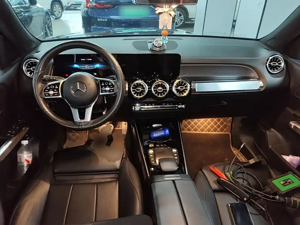 Mercedes-Benz GLB — миниатюра 10