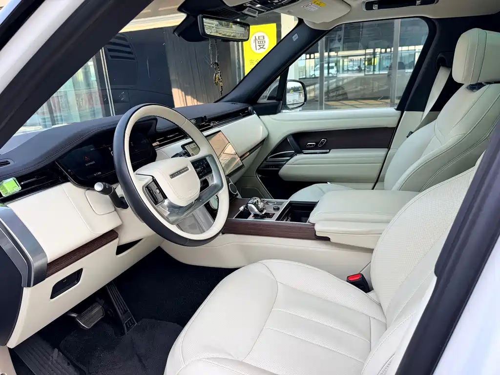 Land Rover Range Rover — миниатюра 7