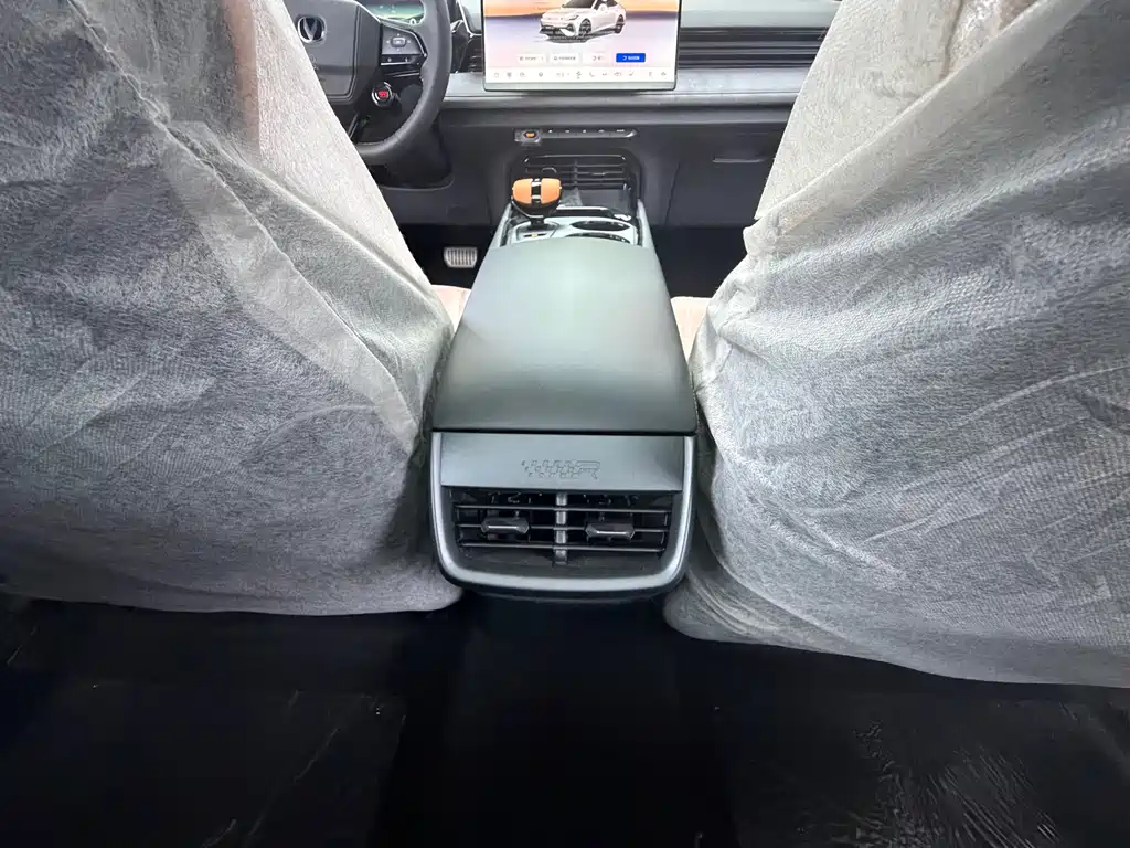 Changan UNI-V 2025 1.5T 500Bar Luxury Sport
