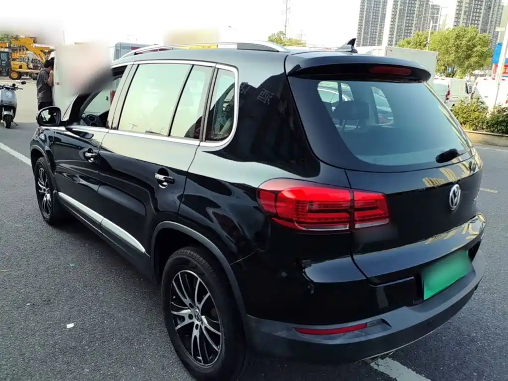 Volkswagen Tiguan — миниатюра 5