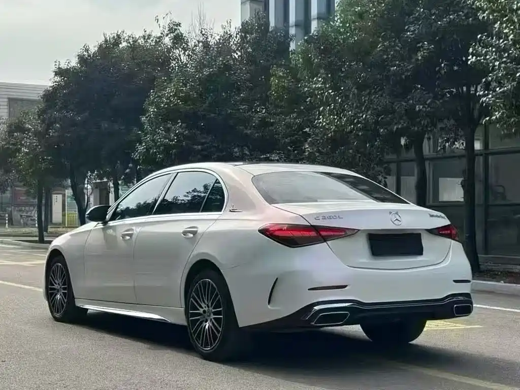 Mercedes-Benz C-Class — миниатюра 7