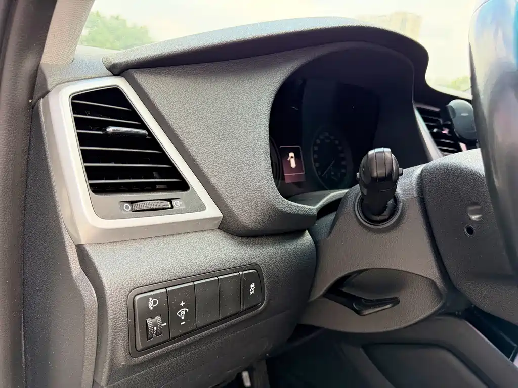 Hyundai Tucson — миниатюра 14