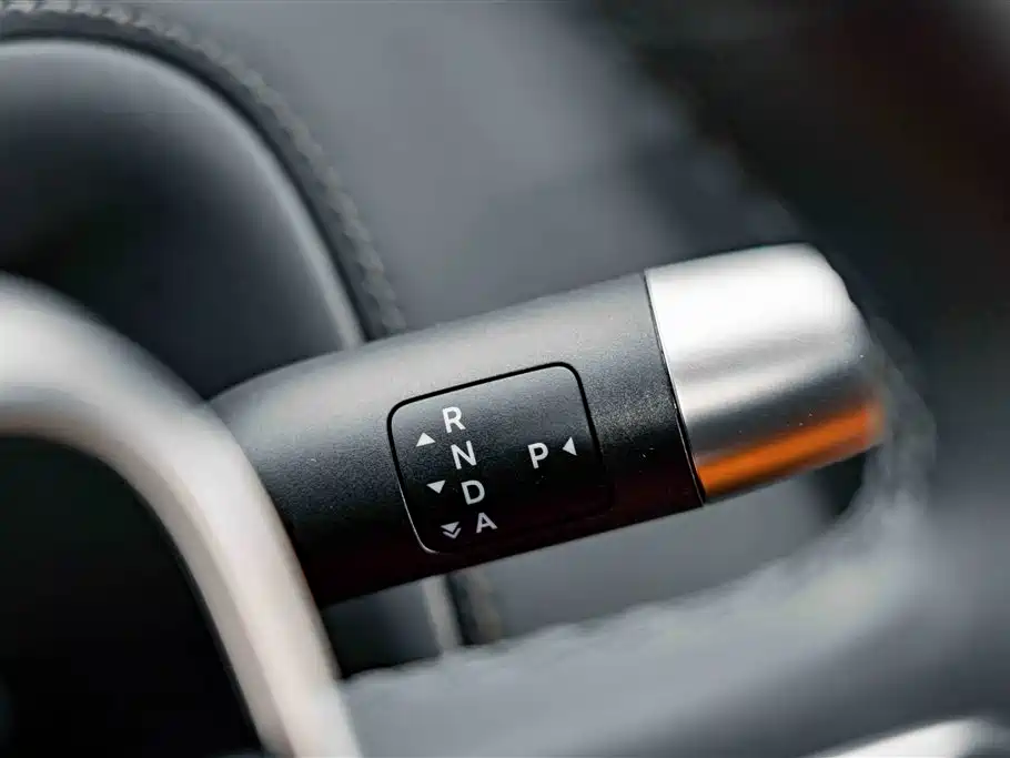 Li Auto Li L9 — миниатюра 17