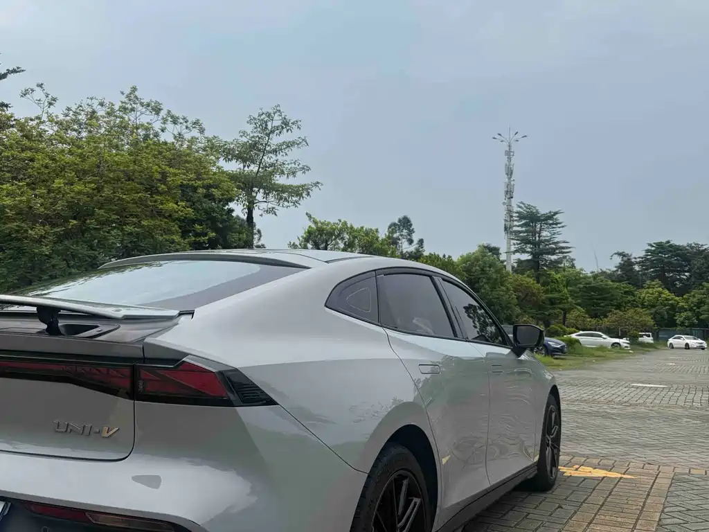 Changan UNI-V — миниатюра 19