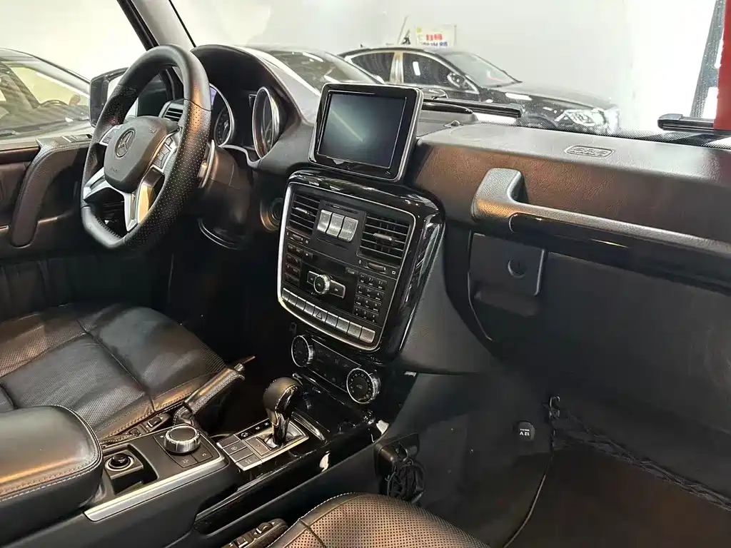 Mercedes-Benz G-Class — миниатюра 16
