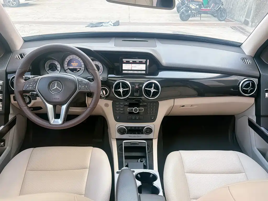 Mercedes-Benz GLK-Class — миниатюра 13