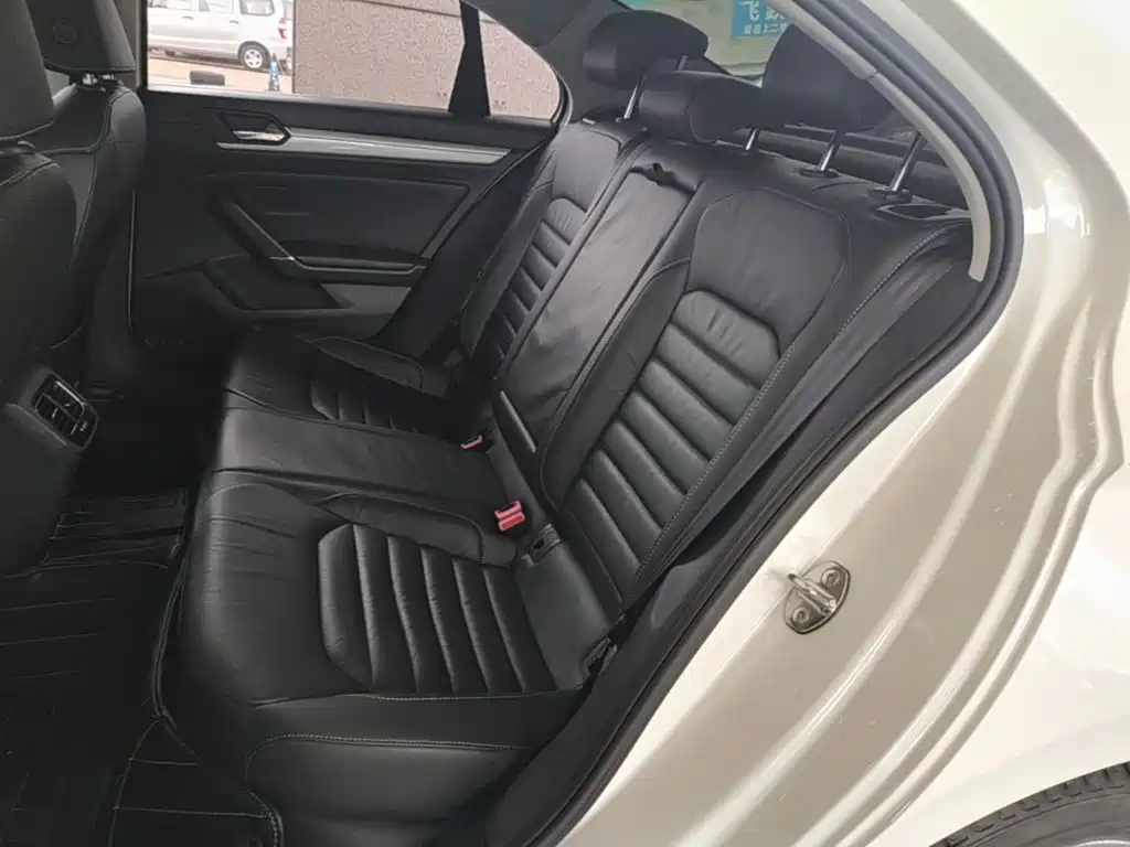 Volkswagen Lamando — миниатюра 17