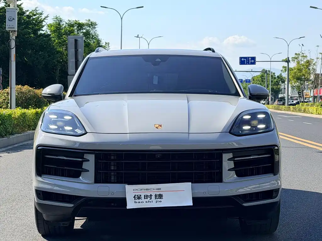 Porsche Cayenne — миниатюра 2